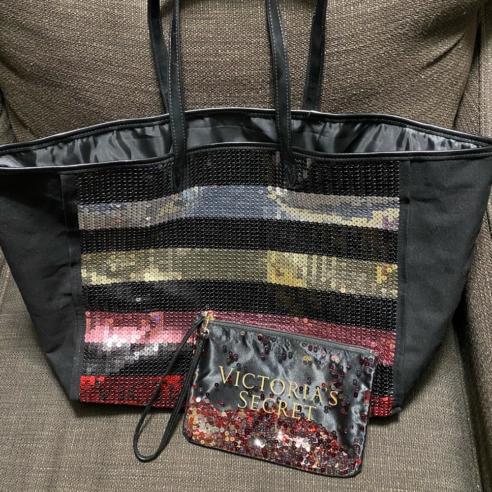 ***SOLD*** Victoria’s Secret Tote Bag Set